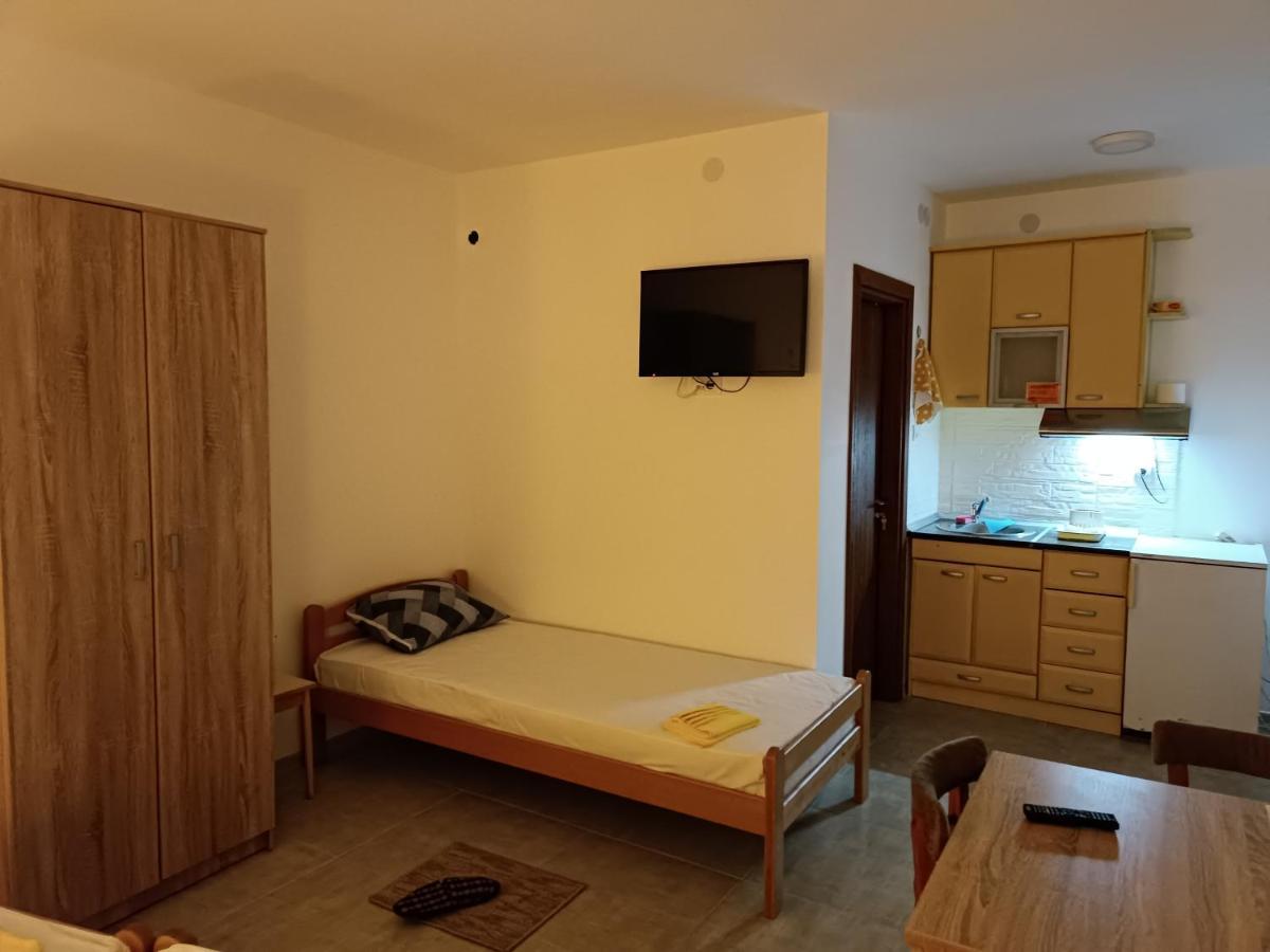 Apartmán Adamovic Pirot Exteriér fotografie